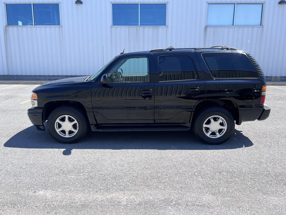 2004 GMC Yukon 2nd Gen - Image 10 of 31
