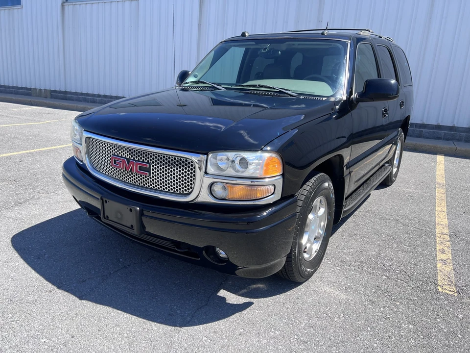 2004 GMC Yukon 2nd Gen - Image 3 of 31