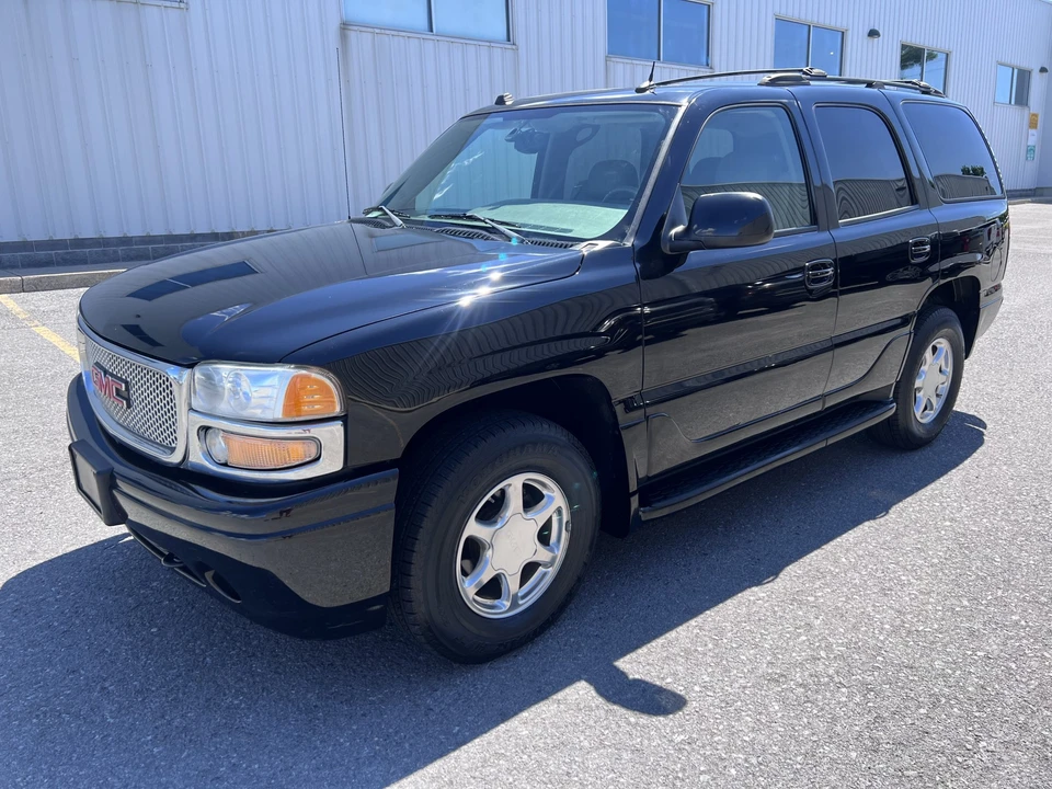 2004 GMC Yukon 2nd Gen - Image 2 of 31