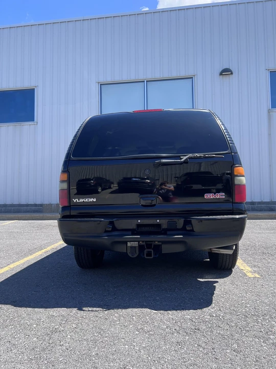 2004 GMC Yukon 2nd Gen - Image 25 of 31