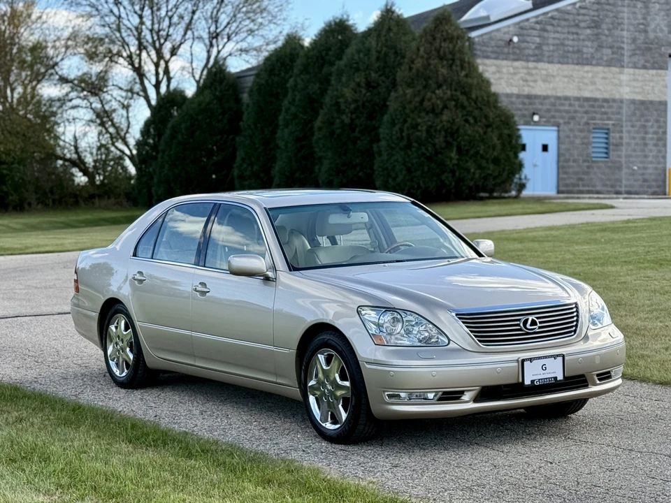 2004 Lexus LS 3rd Gen - Image 12 of 31