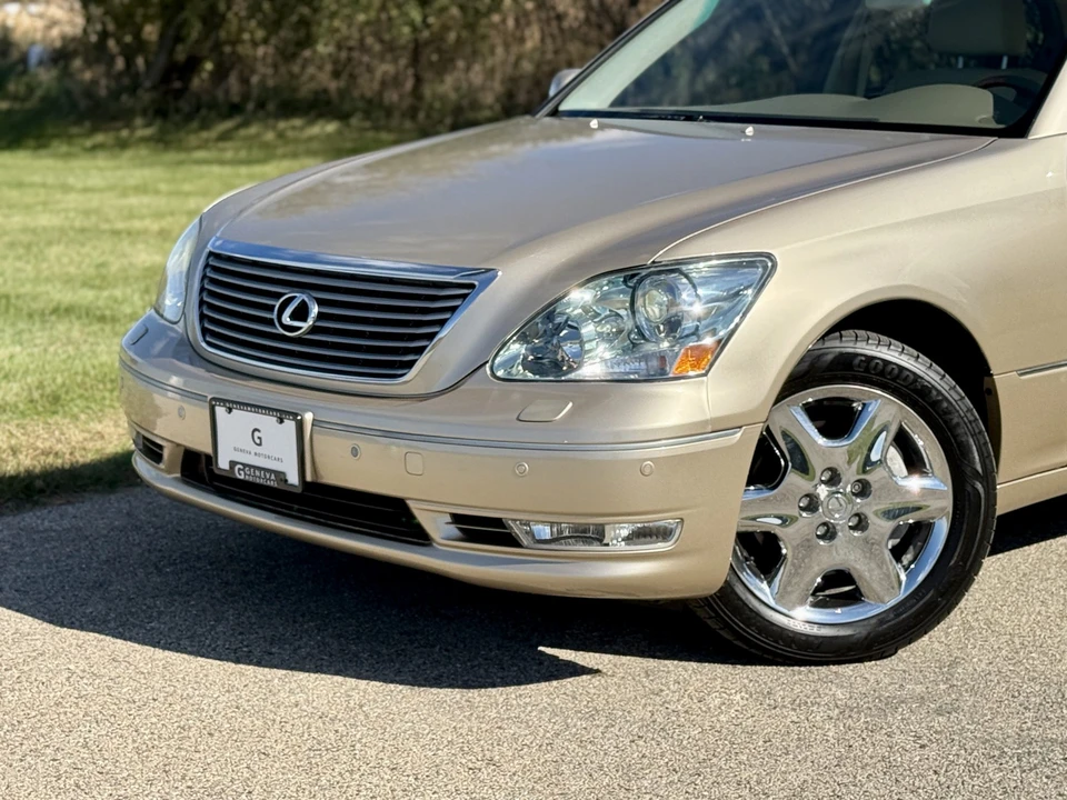 2004 Lexus LS 3rd Gen - Image 14 of 31
