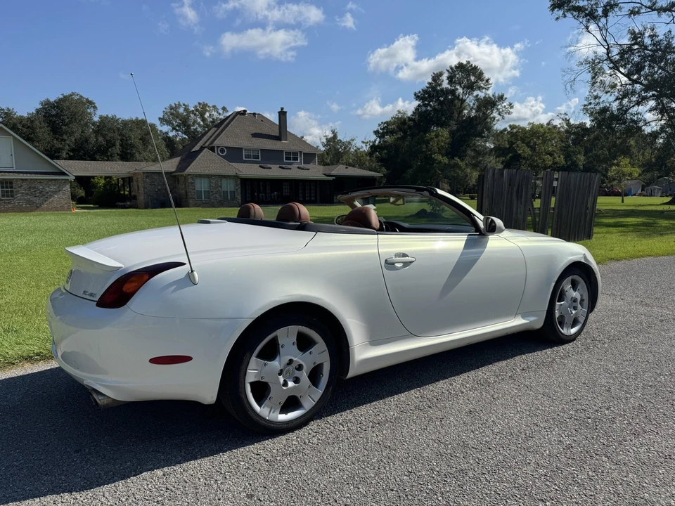 2004 Lexus SC430 - Image 14 of 31