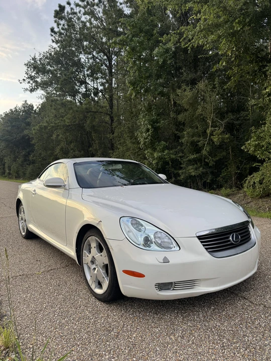 2004 Lexus SC430 - Image 2 of 31