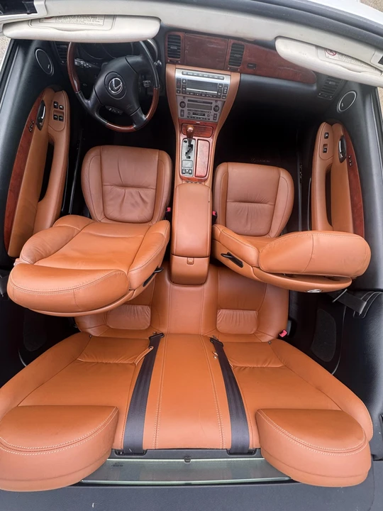 2004 Lexus SC430 - Image 30 of 31