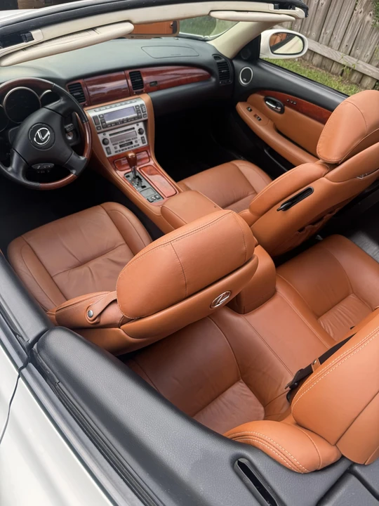 2004 Lexus SC430 - Image 27 of 31