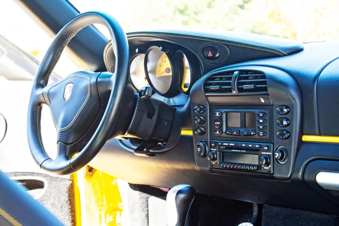 2004 Porsche 996 GT3 - Image 23 of 31