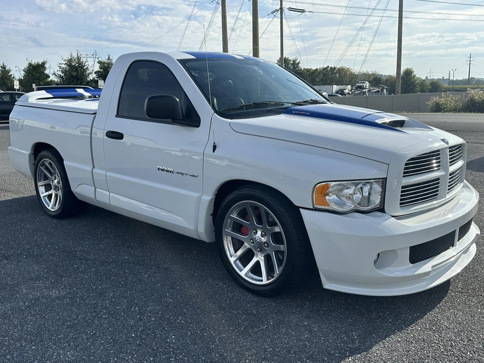 2005 Dodge Ram SRT-10 3rd Gen - Image 13 of 31