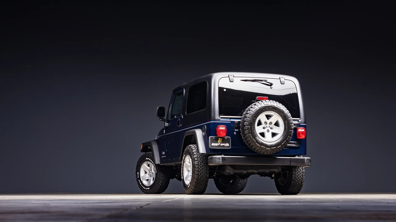 2005 Jeep TJ Wrangler - Image 18 of 31