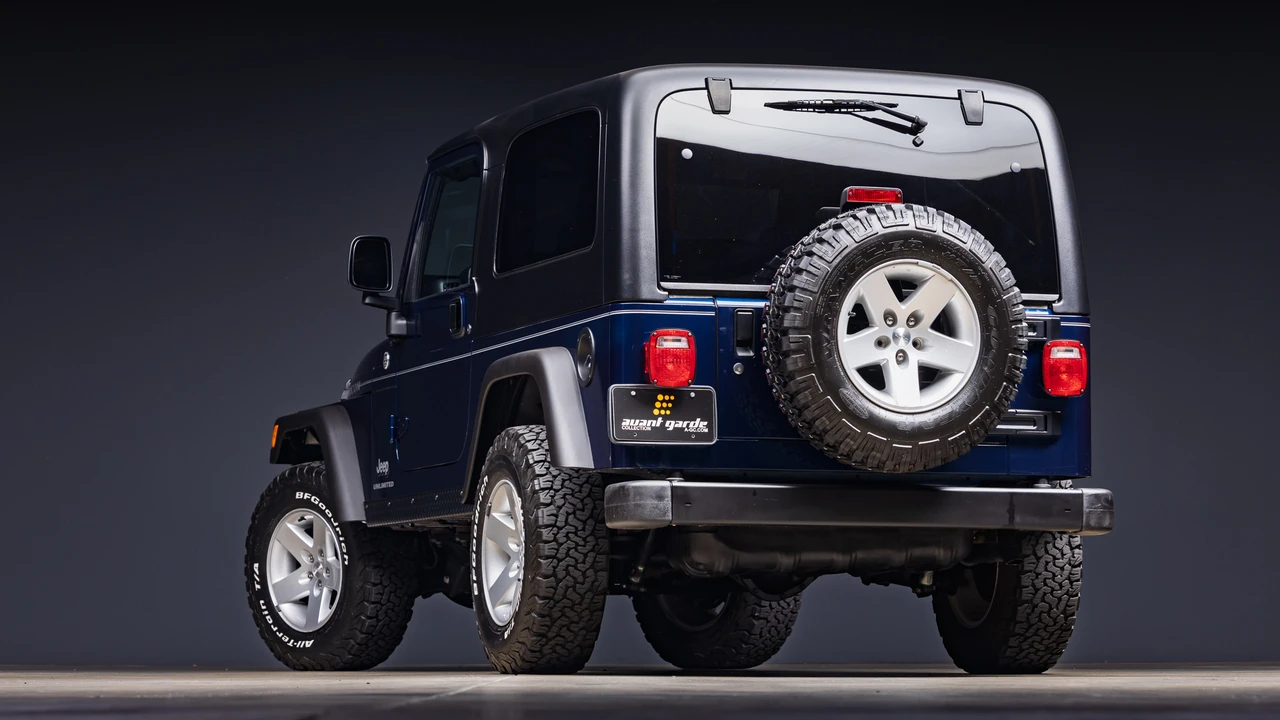 2005 Jeep TJ Wrangler - Image 19 of 31