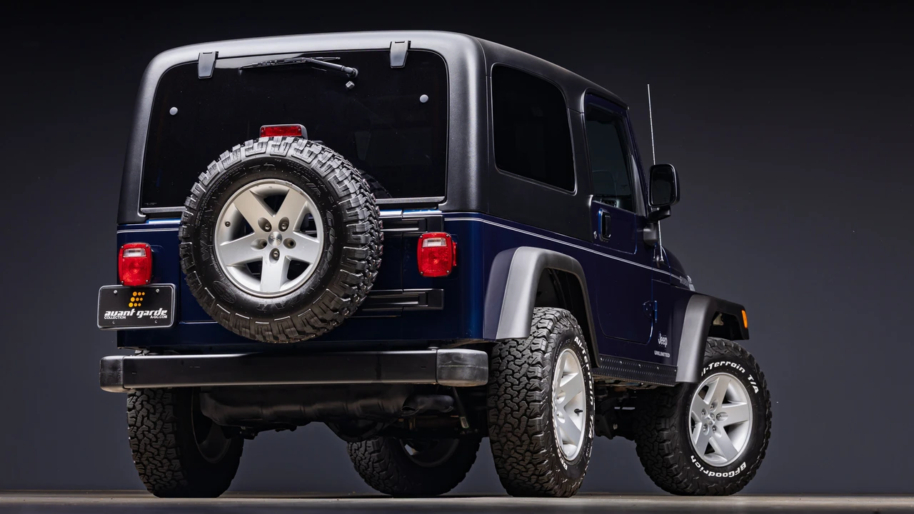2005 Jeep TJ Wrangler - Image 23 of 31
