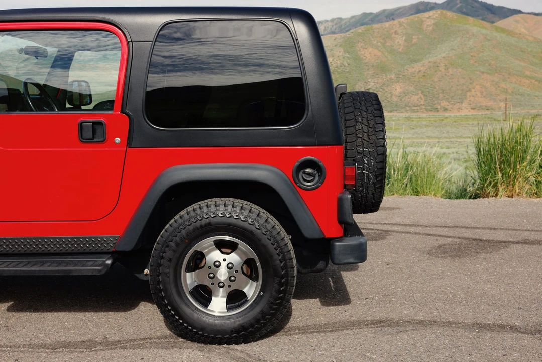 2005 Jeep TJ Wrangler - Image 25 of 31