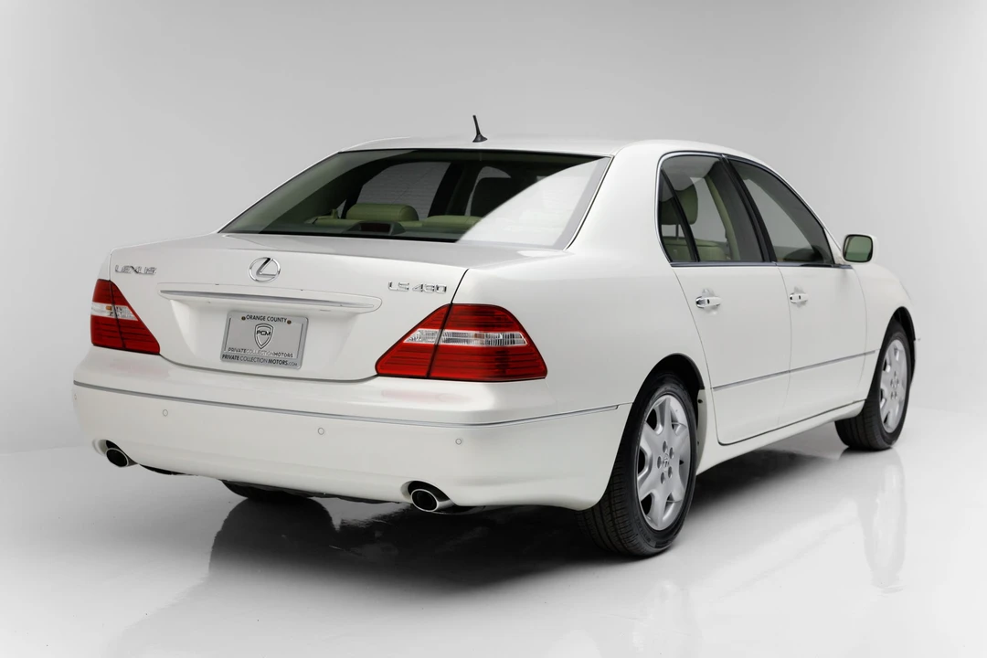 2005 Lexus LS 3rd Gen - Image 6 of 31