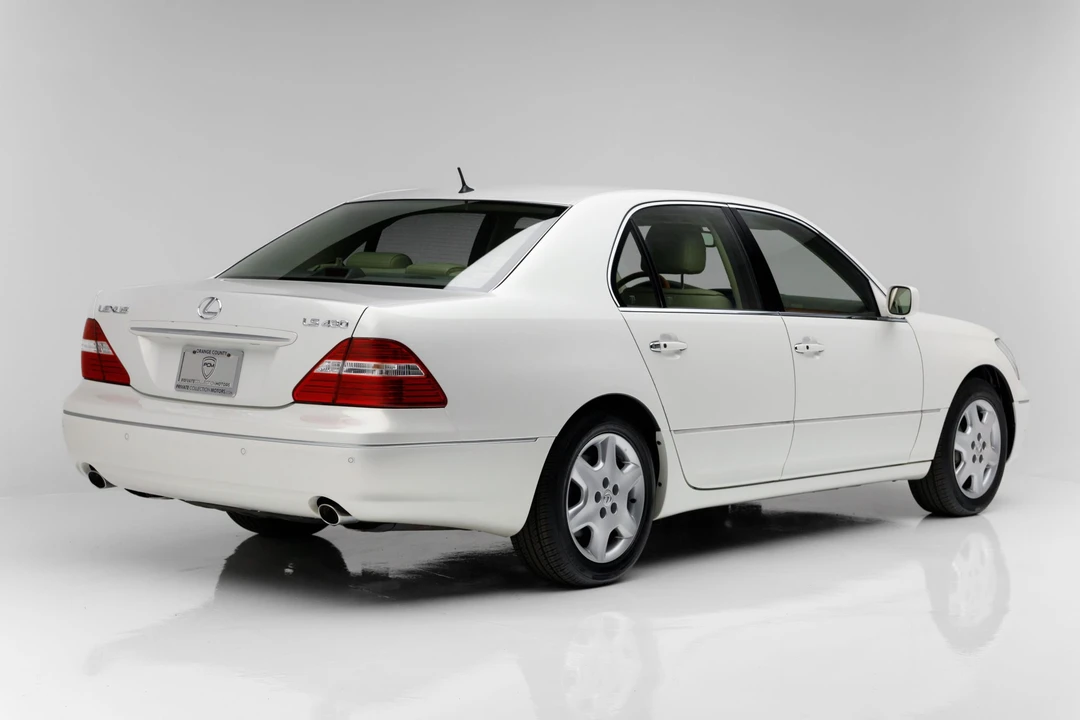 2005 Lexus LS 3rd Gen - Image 7 of 31