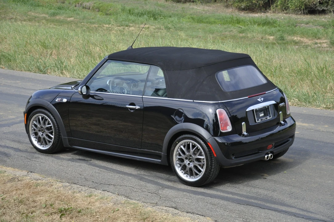 2005 Mini Mini Cooper S 1st Gen - Image 16 of 31