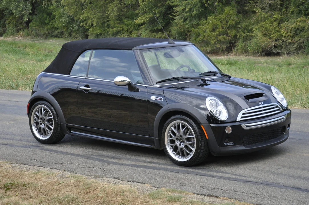 2005 Mini Mini Cooper S 1st Gen - Image 11 of 31