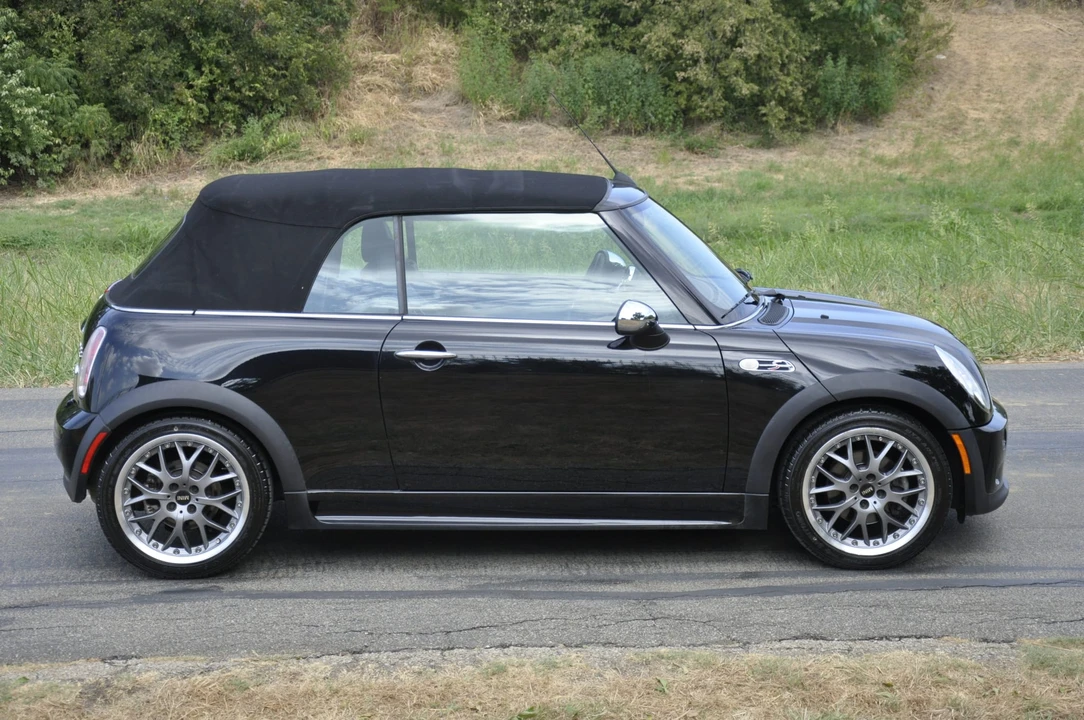 2005 Mini Mini Cooper S 1st Gen - Image 18 of 31