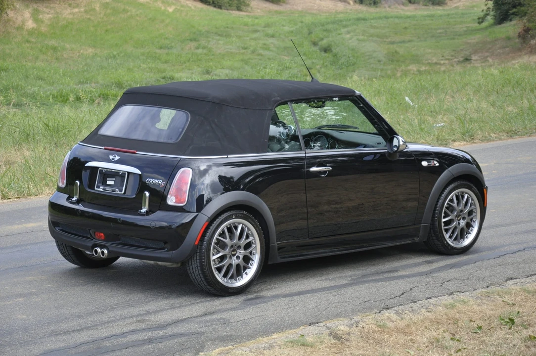2005 Mini Mini Cooper S 1st Gen - Image 17 of 31