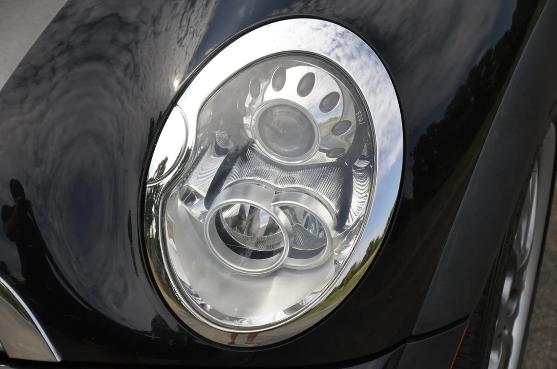 2005 Mini Mini Cooper S 1st Gen - Image 23 of 31