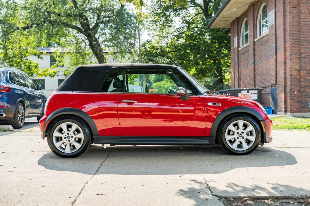 2005 Mini Mini Cooper S 1st Gen - Image 7 of 31