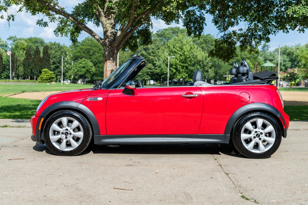2005 Mini Mini Cooper S 1st Gen - Image 16 of 31
