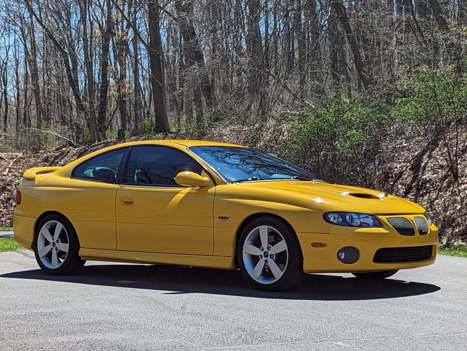 2005 Pontiac GTO 4th Gen - Image 16 of 31