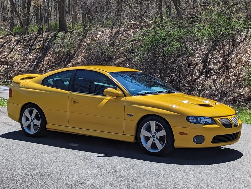 2005 Pontiac GTO 4th Gen - Image 17 of 31
