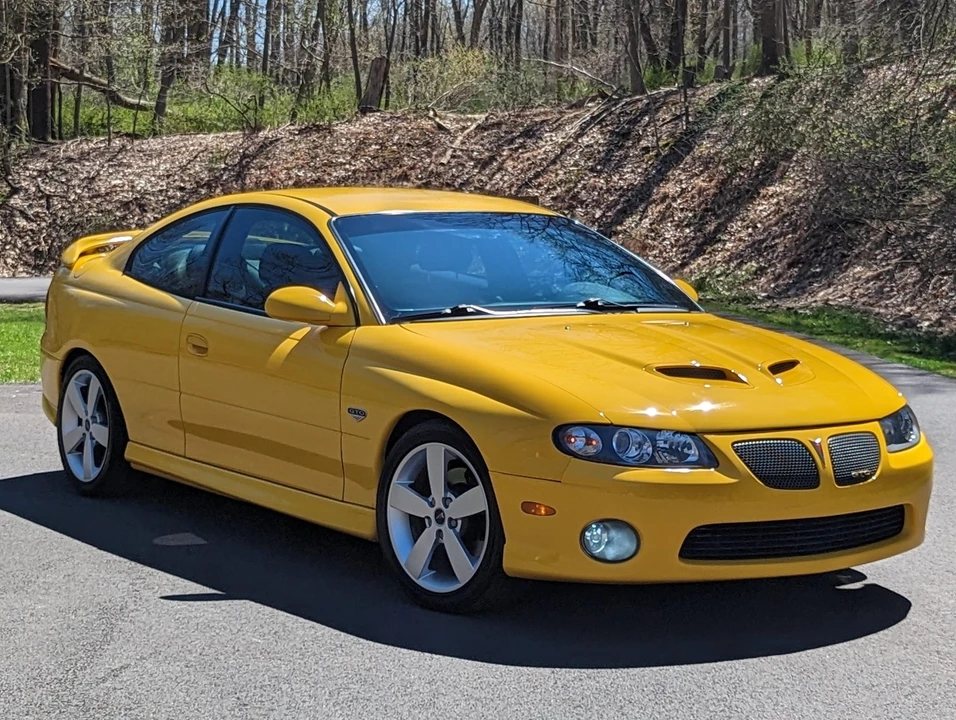 2005 Pontiac GTO 4th Gen - Image 11 of 31