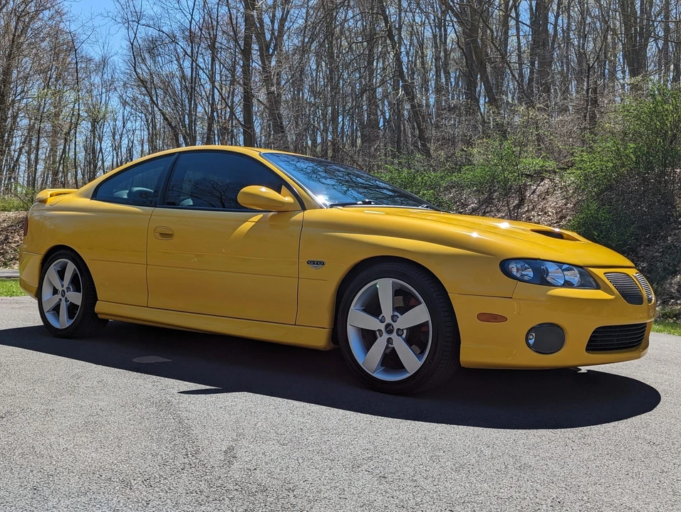 2005 Pontiac GTO 4th Gen - Image 19 of 31