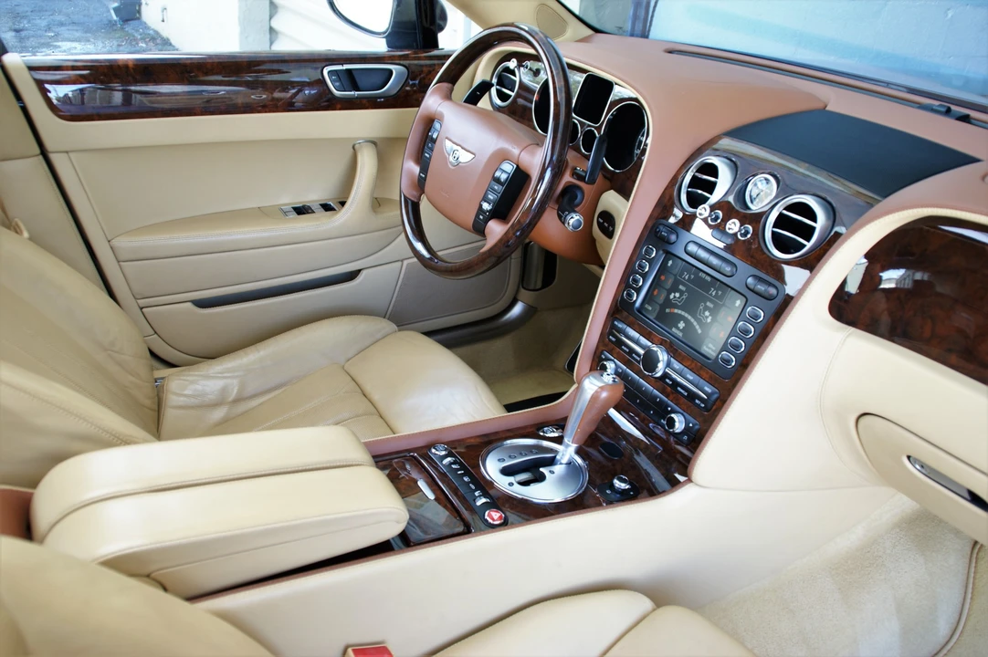 2006 Bentley Continental Flying Spur - Image 23 of 31