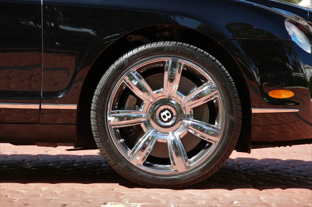 2006 Bentley Continental Flying Spur - Image 15 of 31