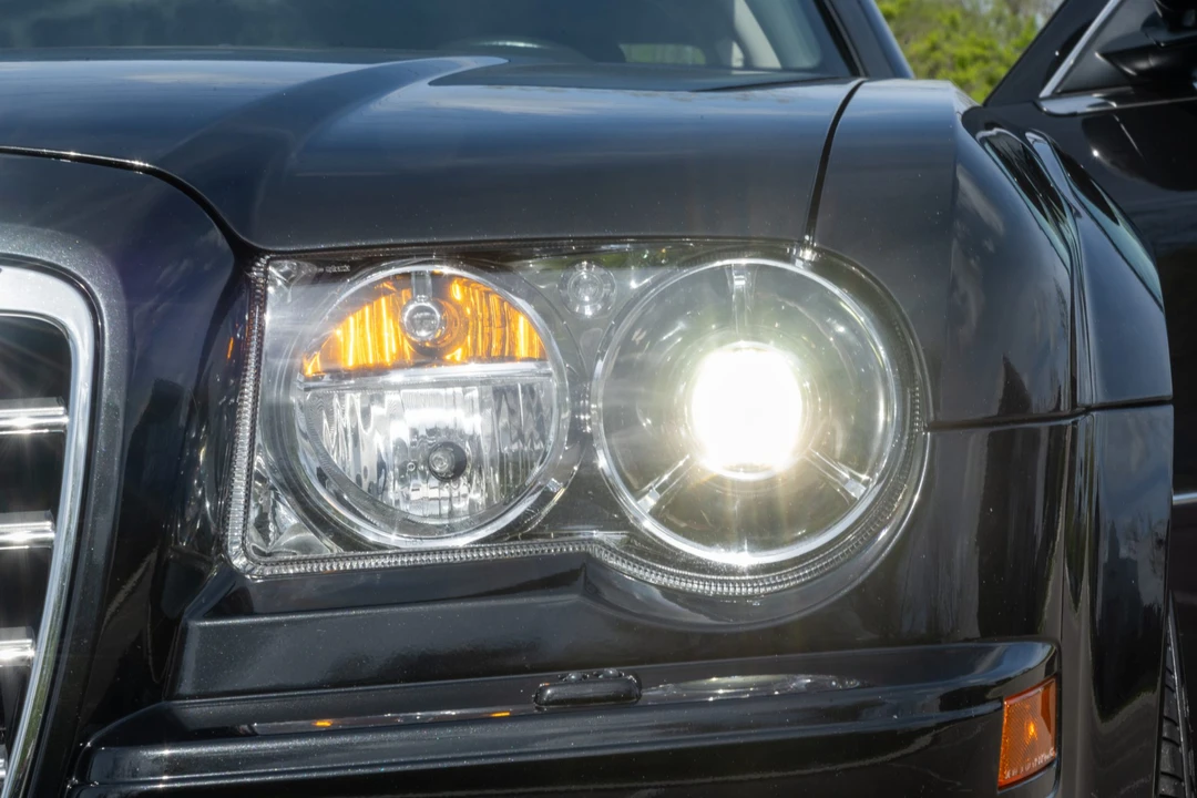 2006 Chrysler 300 (2005-2023) - Image 23 of 31