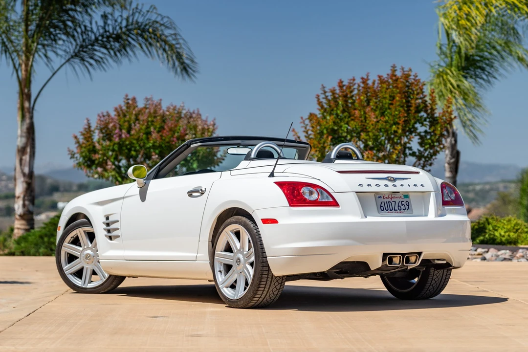 2006 Chrysler Crossfire - Image 3 of 31