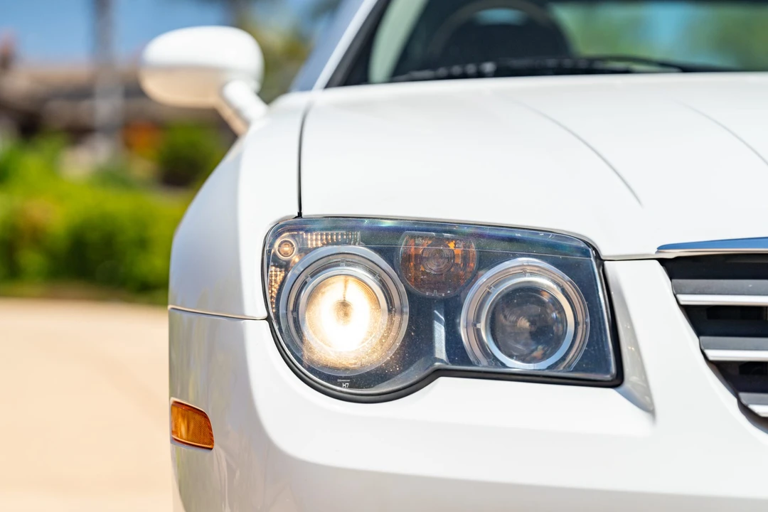 2006 Chrysler Crossfire - Image 21 of 31