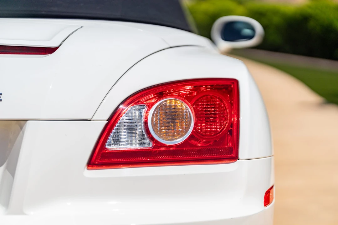 2006 Chrysler Crossfire - Image 24 of 31