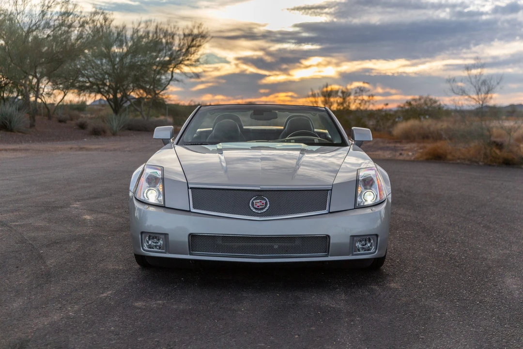 2007 Cadillac XLR-V - Image 9 of 31
