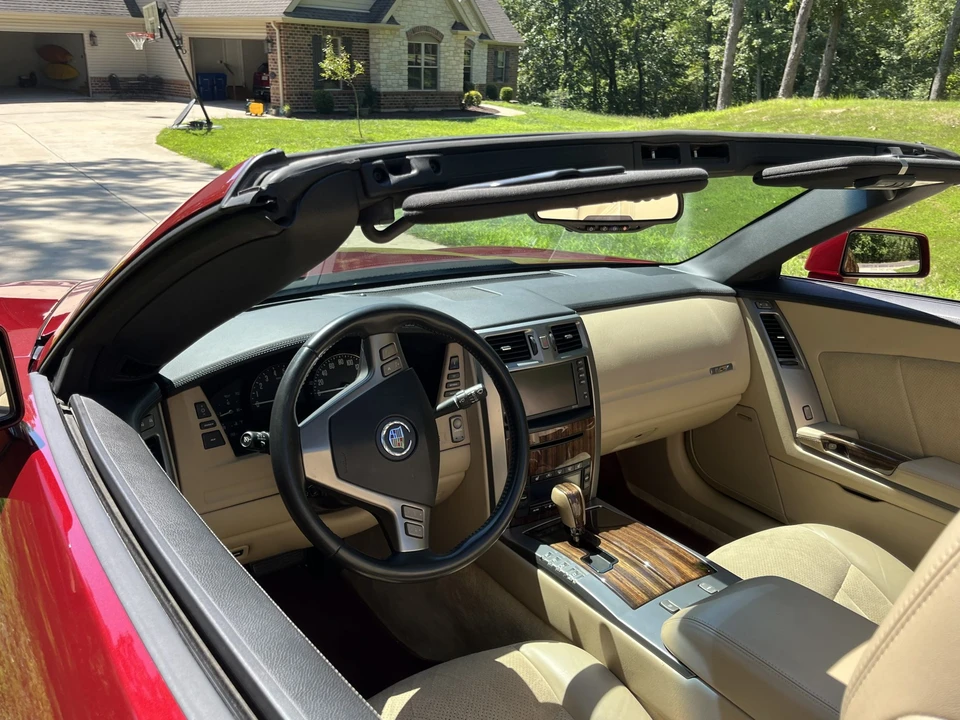 2007 Cadillac XLR-V - Image 31 of 31