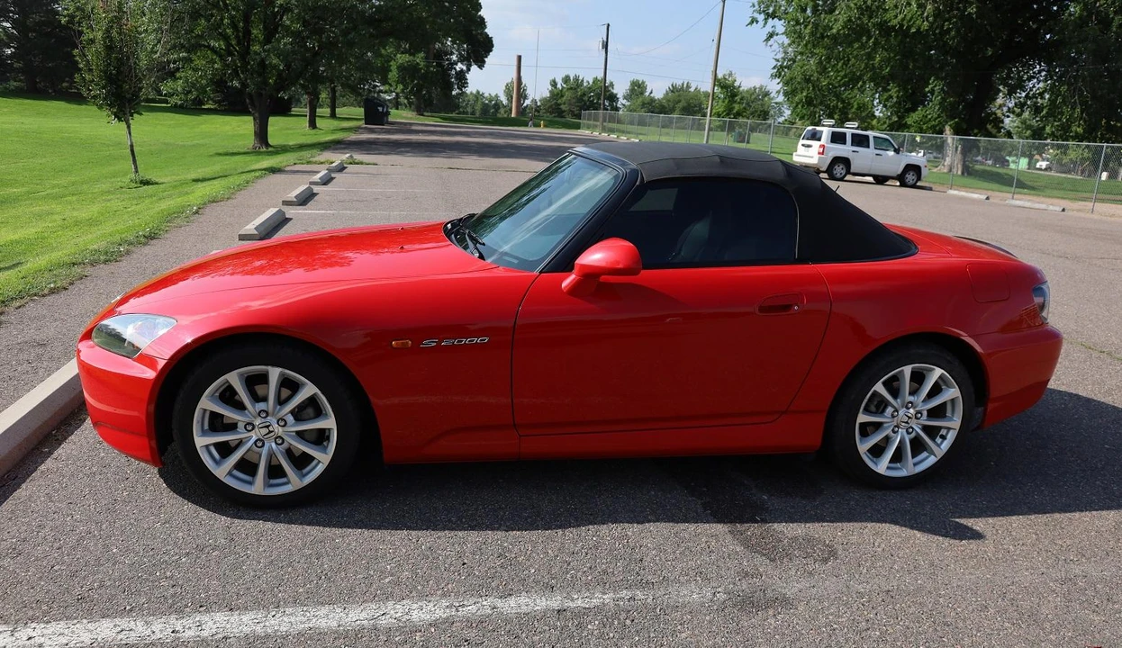 2007 Honda AP2 S2000 - Image 2 of 31