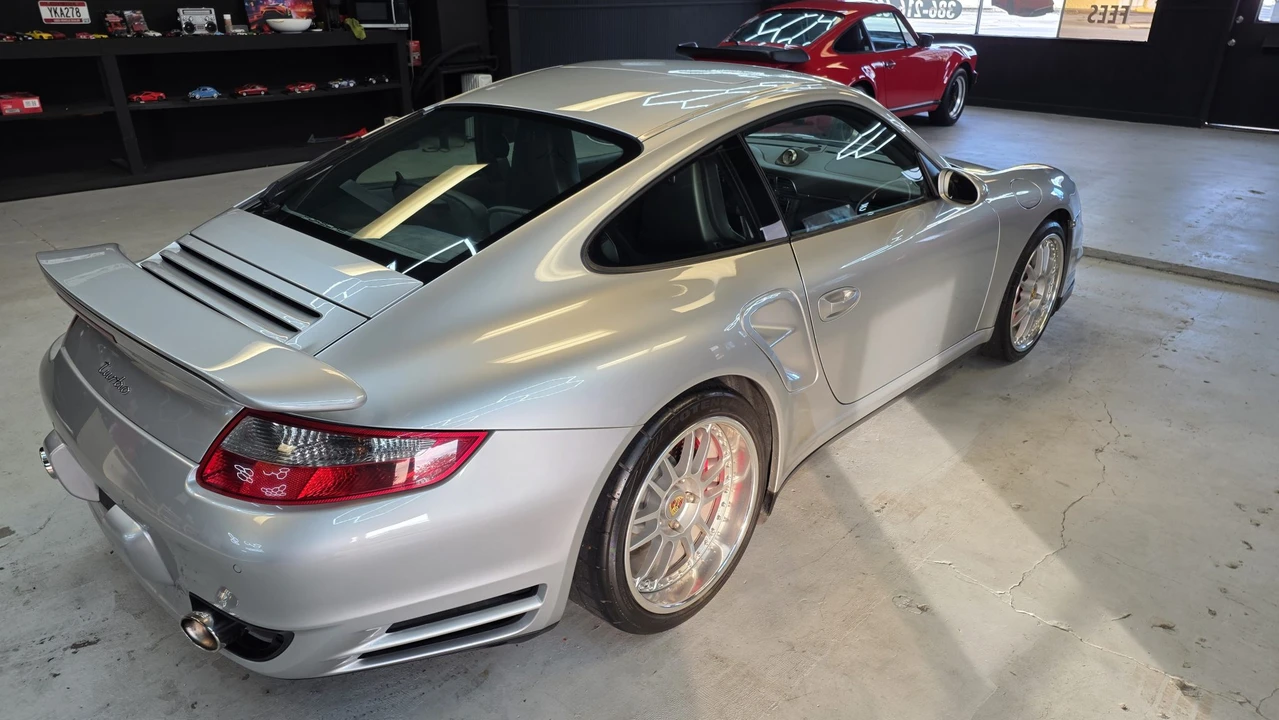 2007 Porsche 997 Turbo - Image 27 of 31