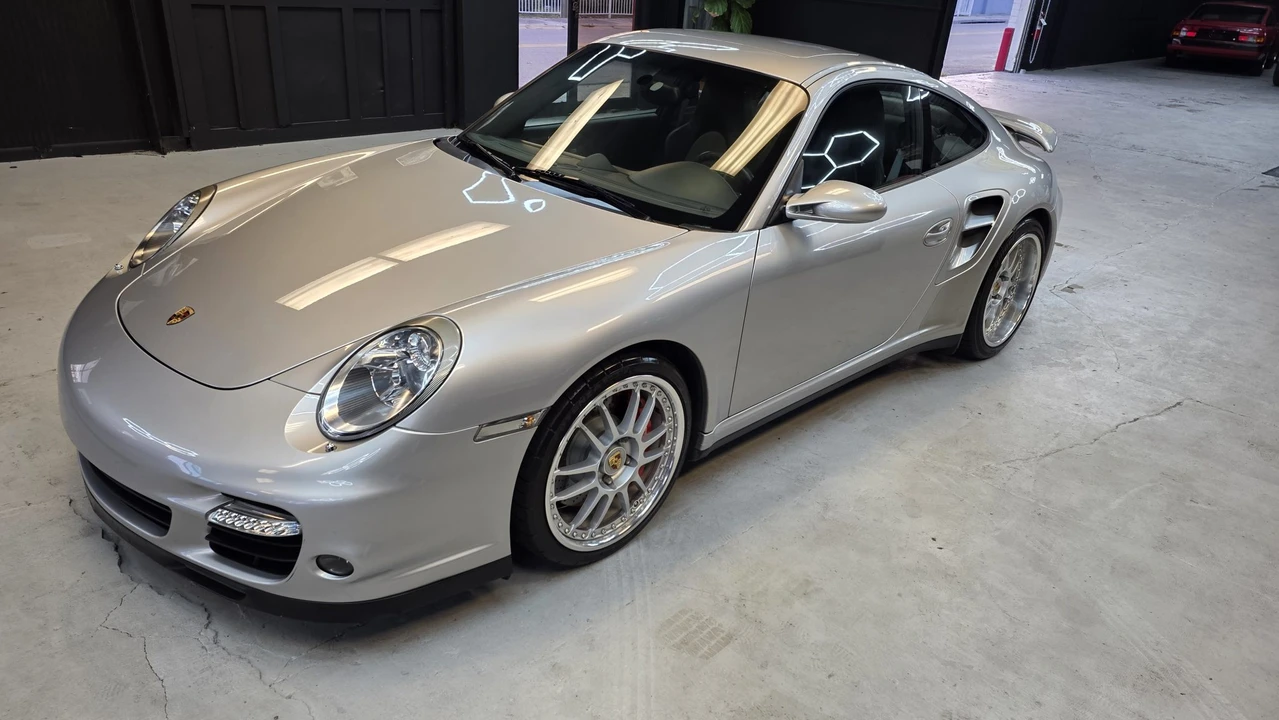 2007 Porsche 997 Turbo - Image 6 of 31