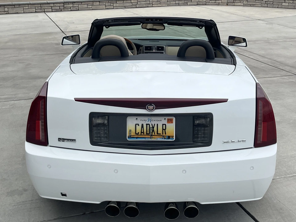 2008 Cadillac XLR - Image 14 of 31