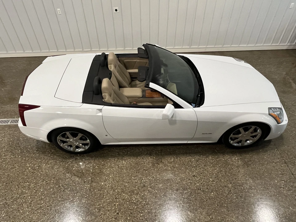 2008 Cadillac XLR - Image 21 of 31
