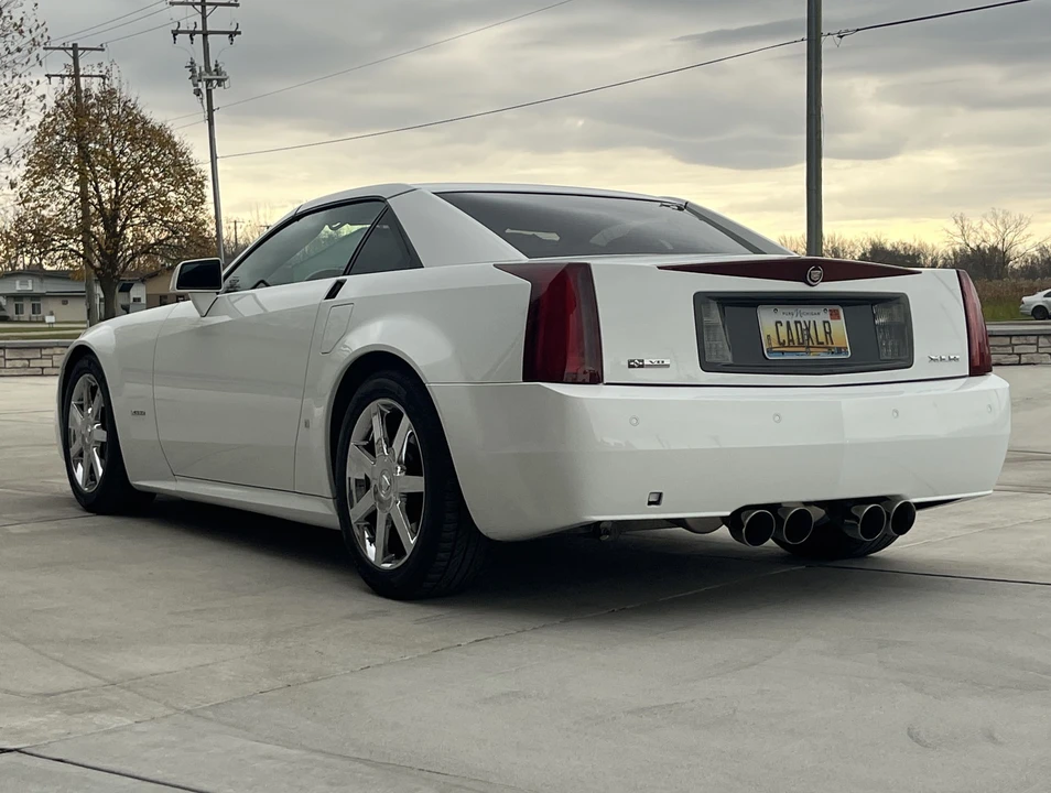 2008 Cadillac XLR - Image 10 of 31