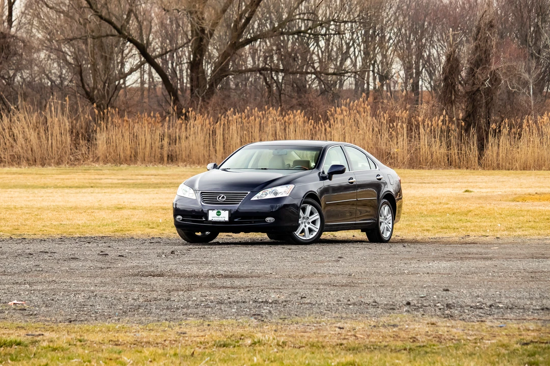 2008 Lexus ES 5th Gen - Image 3 of 31