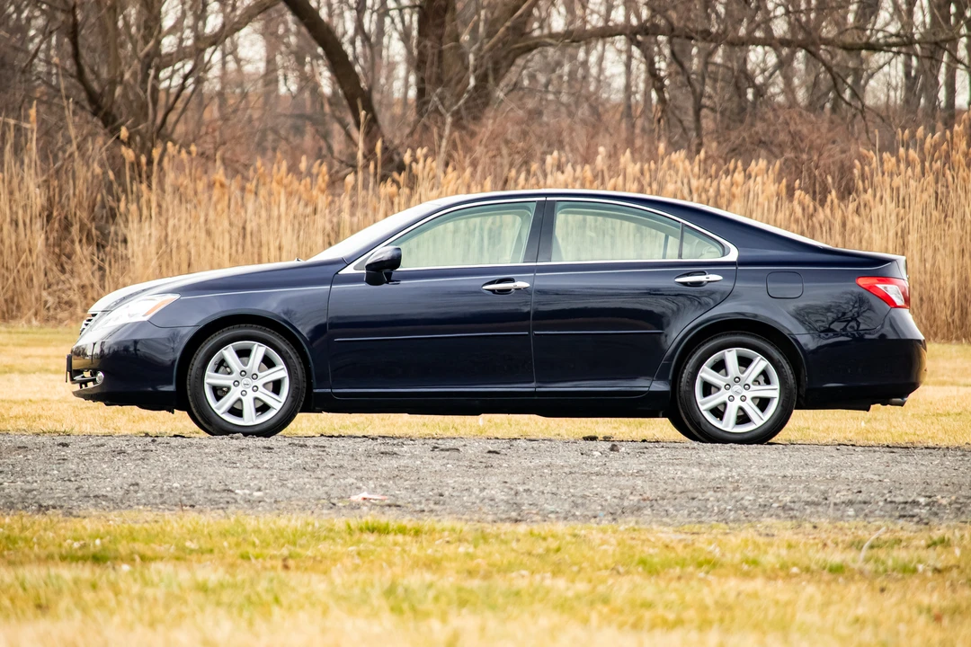 2008 Lexus ES 5th Gen - Image 24 of 31