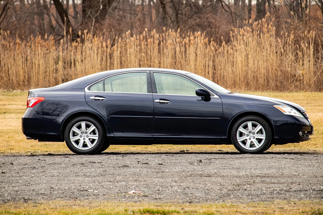 2008 Lexus ES 5th Gen - Image 15 of 31