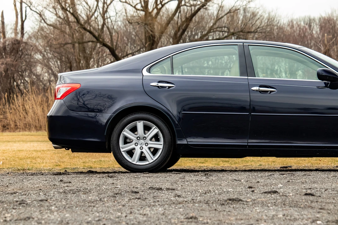 2008 Lexus ES 5th Gen - Image 28 of 31