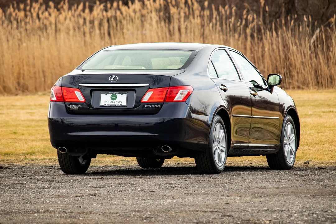 2008 Lexus ES 5th Gen - Image 17 of 31