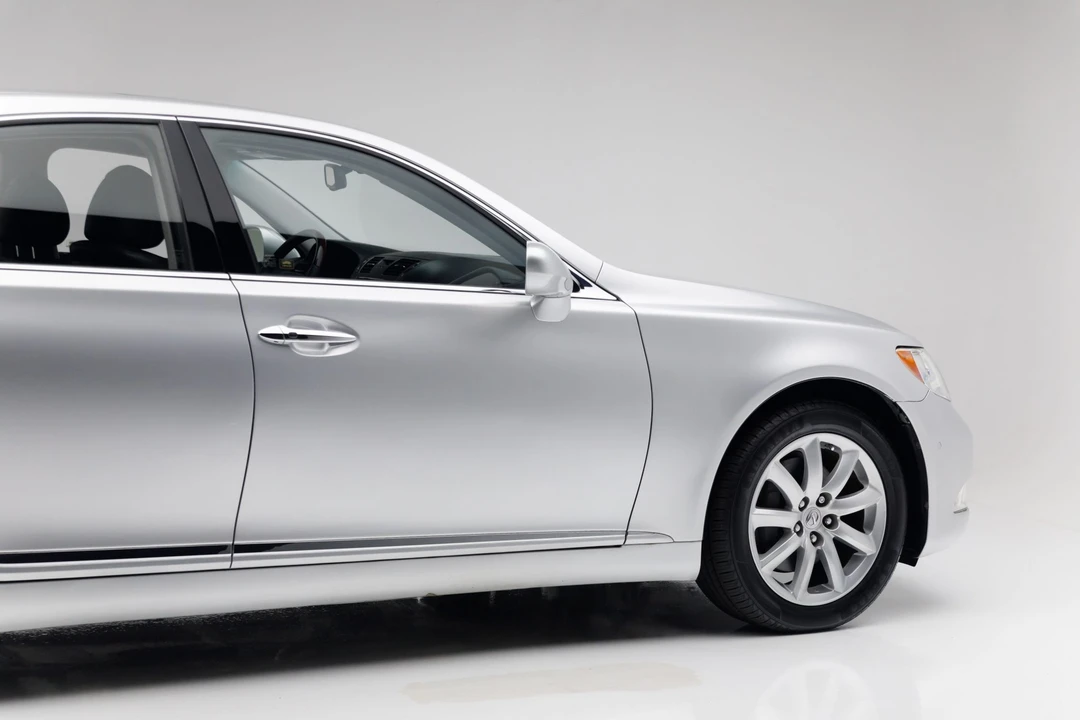 2008 Lexus LS 4th Gen - Image 26 of 31