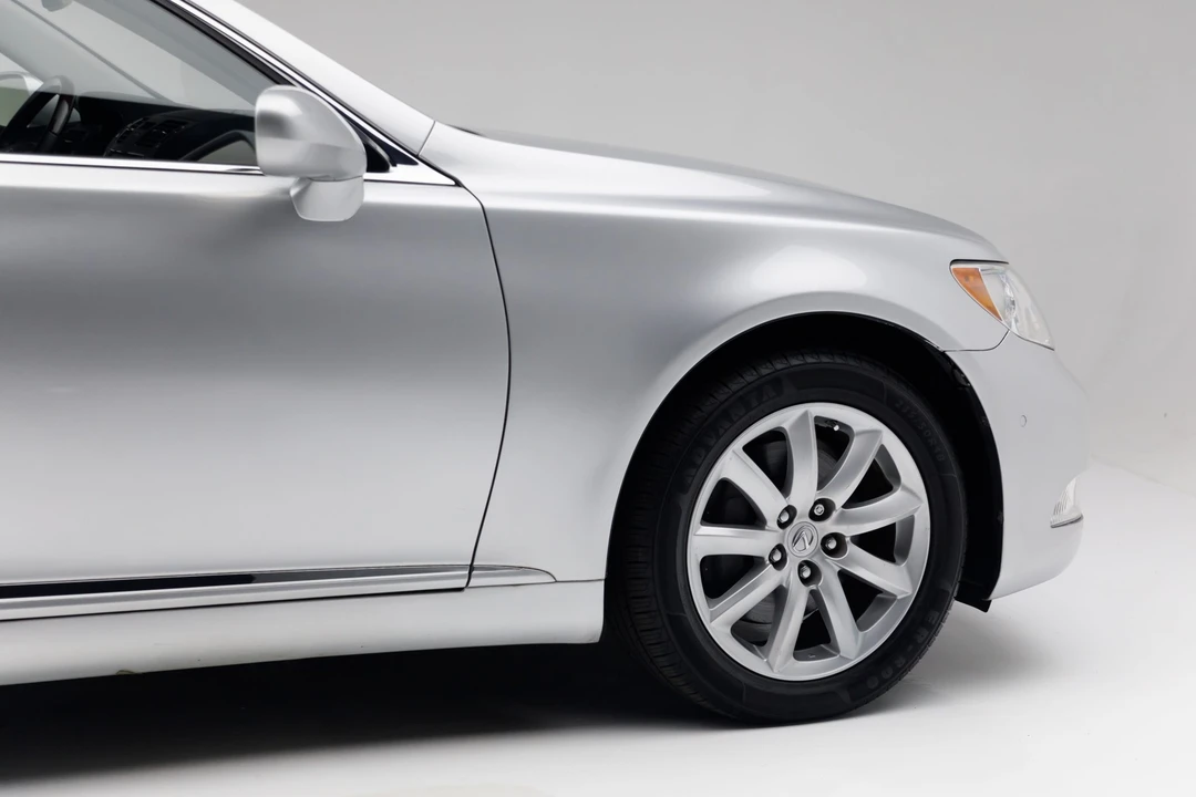 2008 Lexus LS 4th Gen - Image 28 of 31
